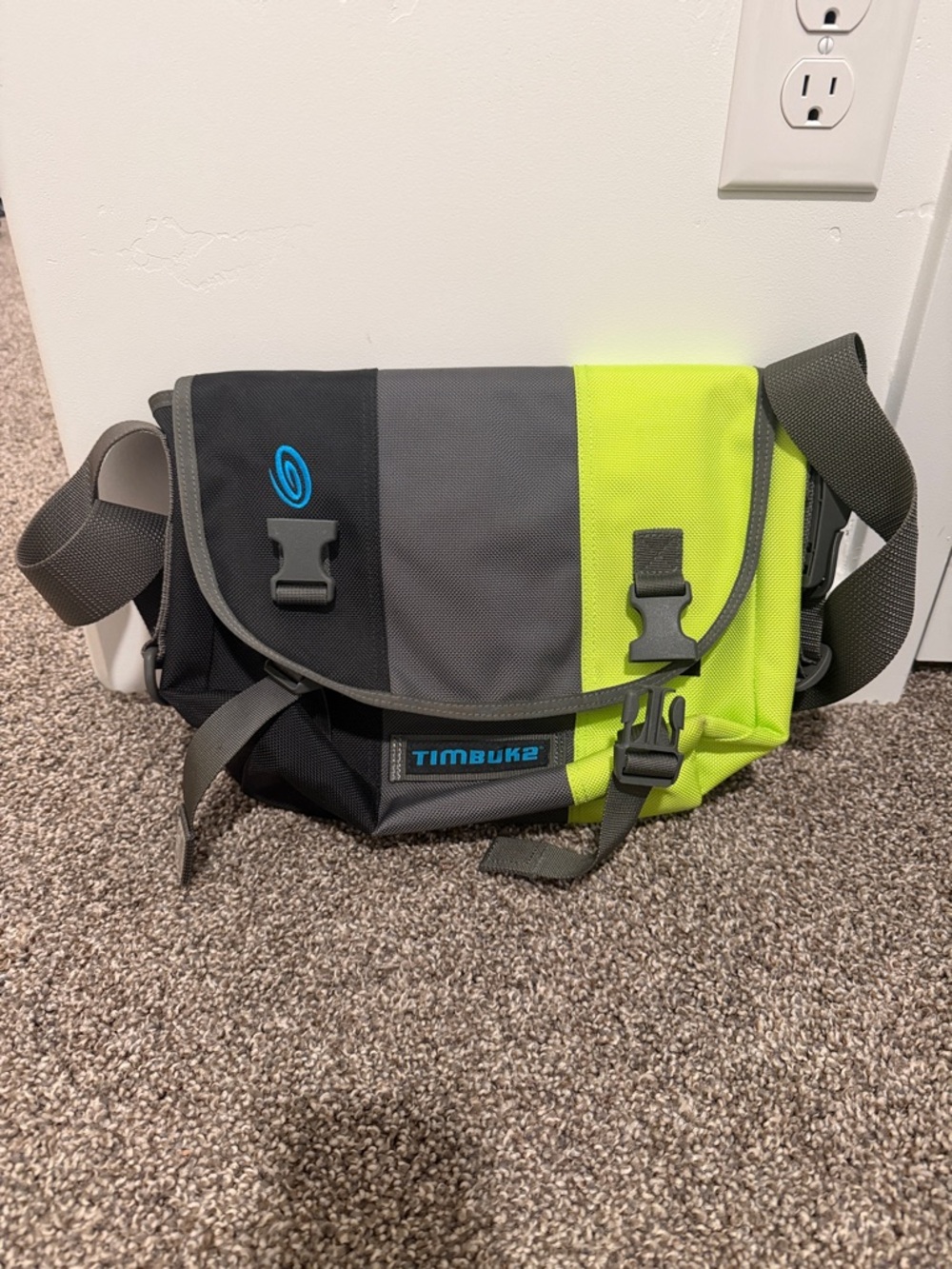 Timbuk2 Gray & Neon Yellow Messenger Bag